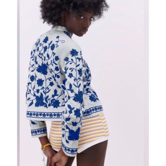 Zara Embroidered Cotton Button Down Overshirt Light Jacket White and Blue Size L - Picture 3 of 12